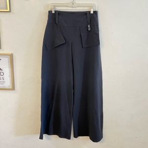 People Like Frank Black Wide Leg Cropped Pants Size 8